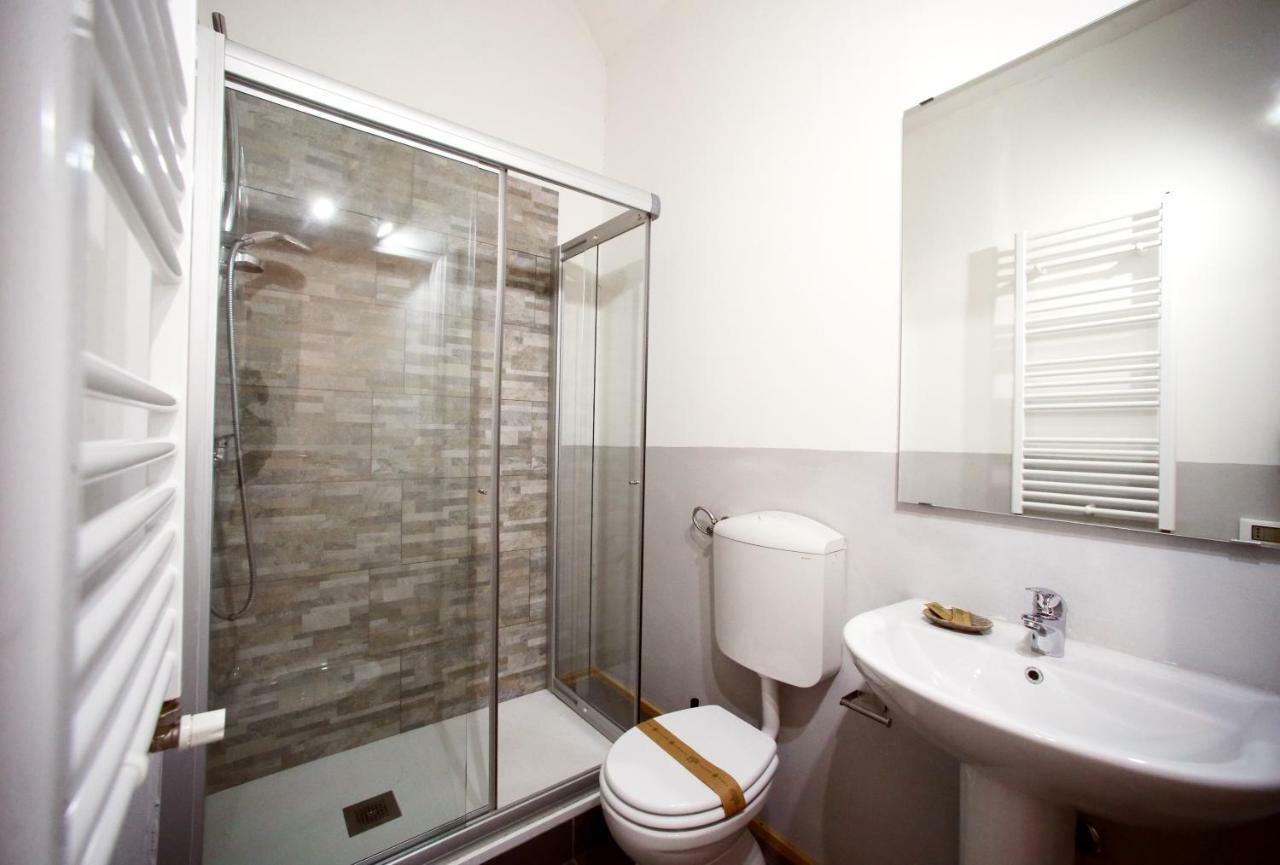 Ermi Hotel Sona Kültér fotó